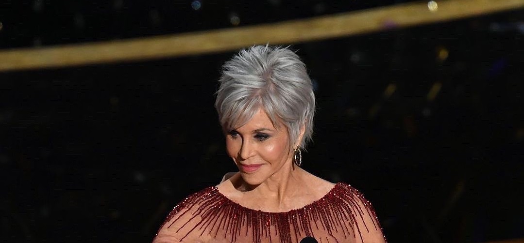 sivé vlasy, Jane Fonda, oblečenie